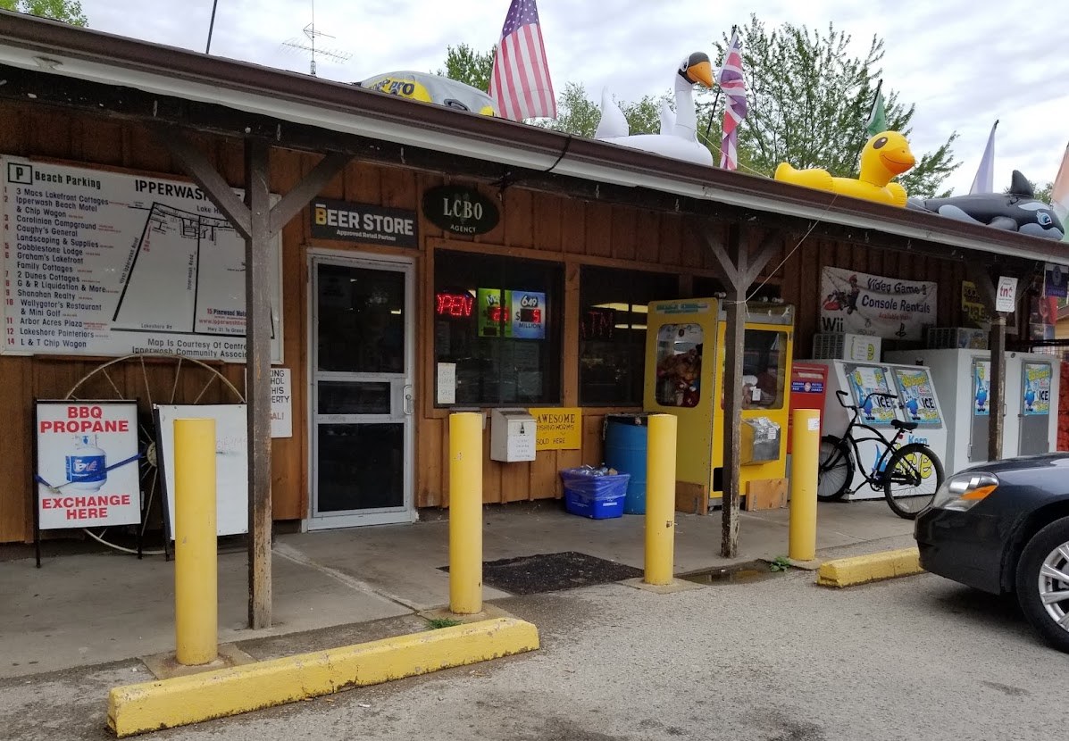Arbor Acres Plaza - LCBO Convenience Outlet, Beer Store, Grocery, Laundromat and Restaurant